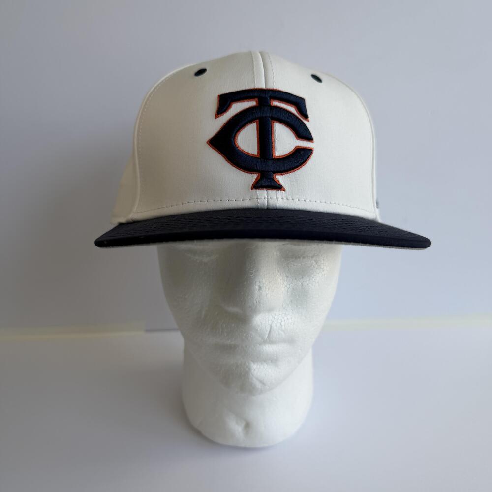 Minnesota Twins Hat Cap Fitted Mens 7 3/8 White Navy Baseball The Game MLB
